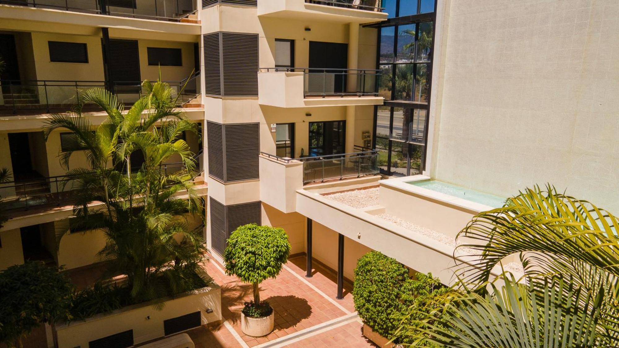 Hello Cosmo Apartment Estepona Ngoại thất bức ảnh