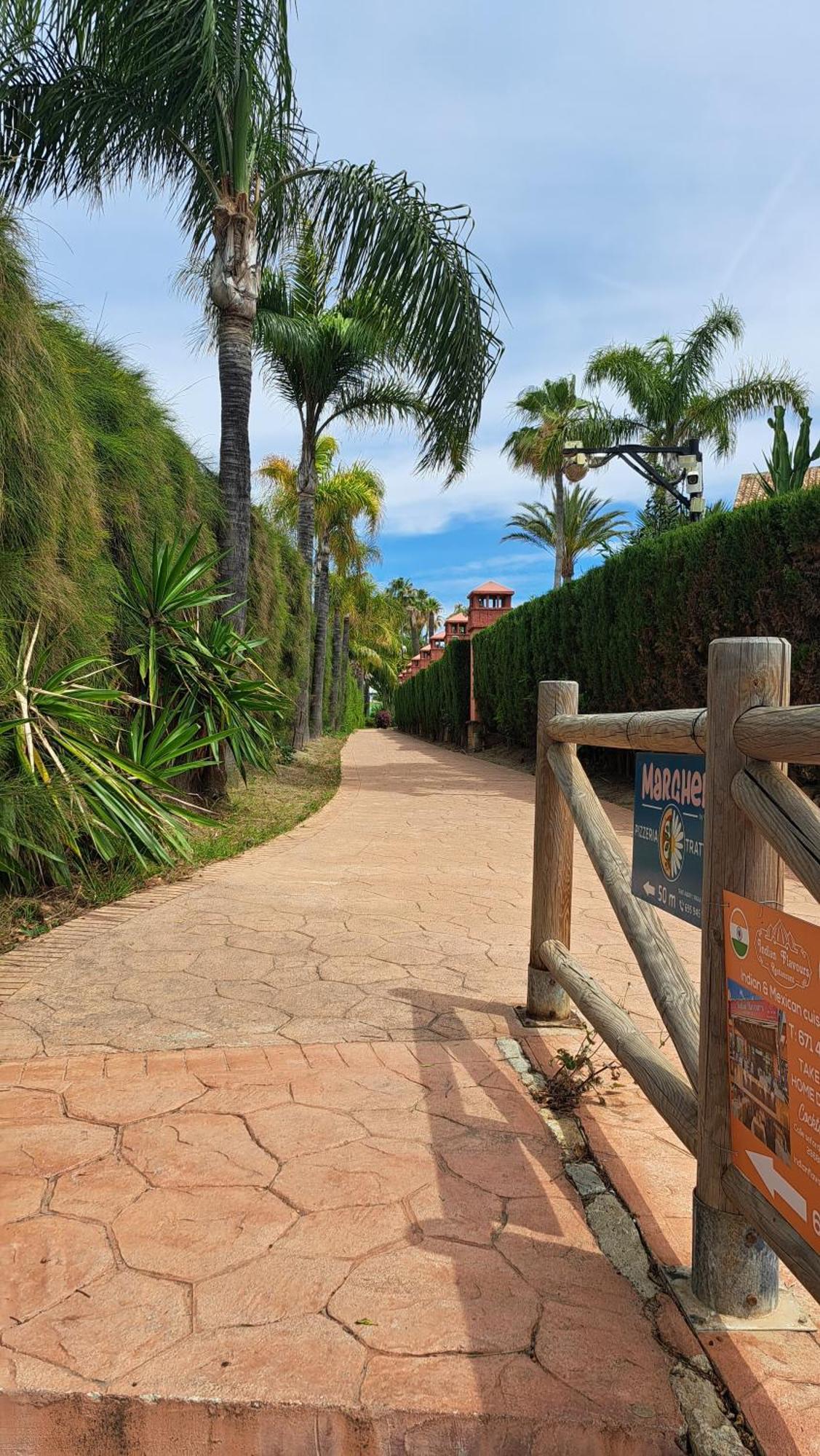 Hello Cosmo Apartment Estepona Ngoại thất bức ảnh